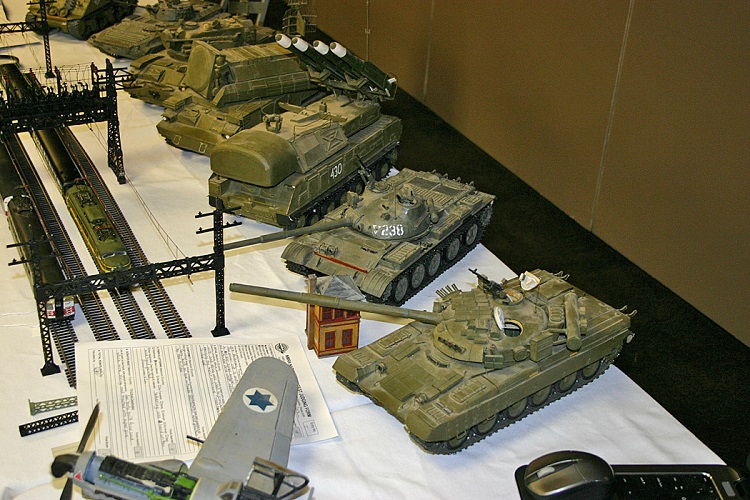 Military Armor Display, Valentine Fall Meet 2014